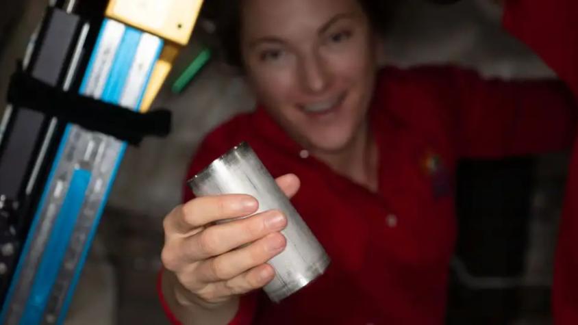 NASA, emocionada de que astronautas beben casi toda su orina