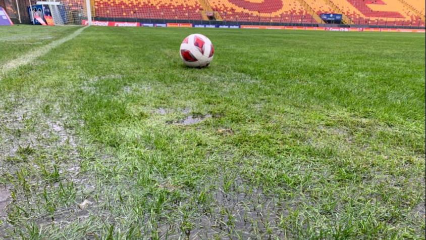 Suspenden duelo entre la UC y S. Wanderers por Copa Chile: cancha del Santa Laura no está en condiciones por las lluvias