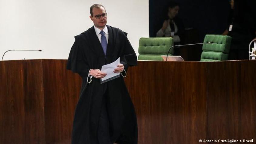 Lula propone a su abogado personal para la Corte Suprema de Brasil