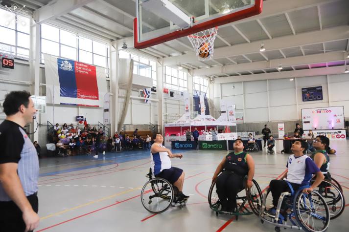 Más de 100 deportistas paralímpicos se reunieron en “Campeones Sin Límites” en el sur de Chile