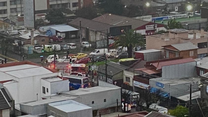 Mujer de 25 años muere atropellada por micro en Concepción