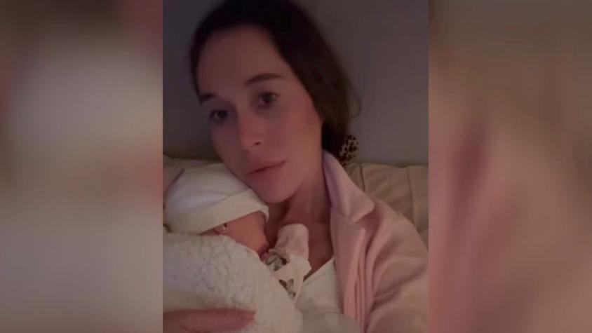 Valentina Roth compartió tierna foto con su hija y mostró por primera vez su rostro: "Al fin en casita"