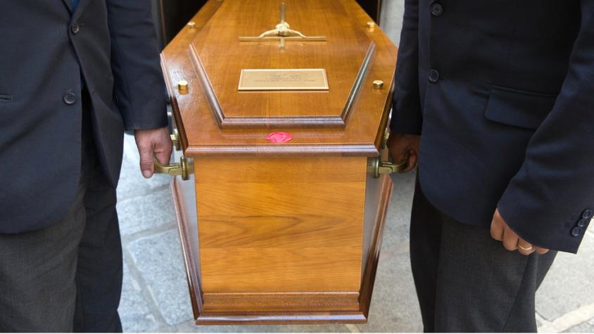 La mujer en Ecuador que empezó a respirar dentro del ataúd en su propio funeral
