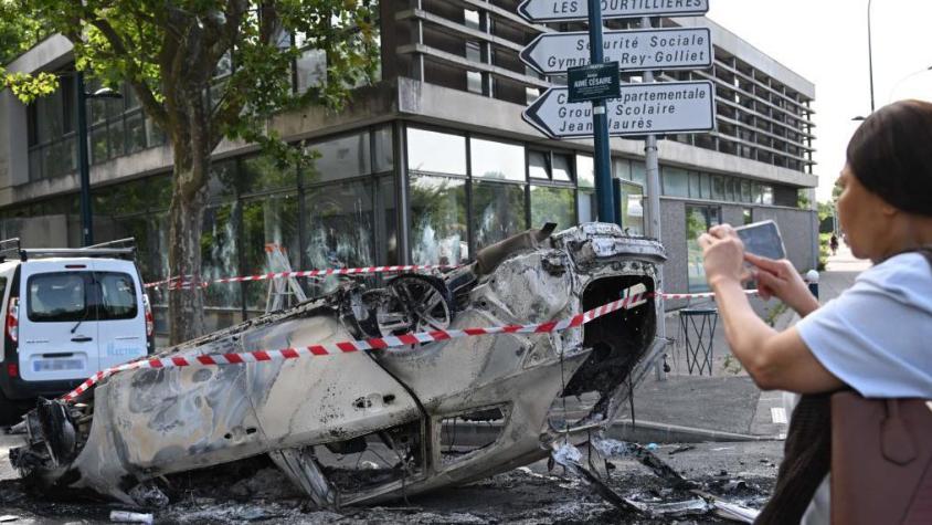 3 claves para entender los violentos disturbios en Francia tras la muerte de un adolescente a manos de la policía