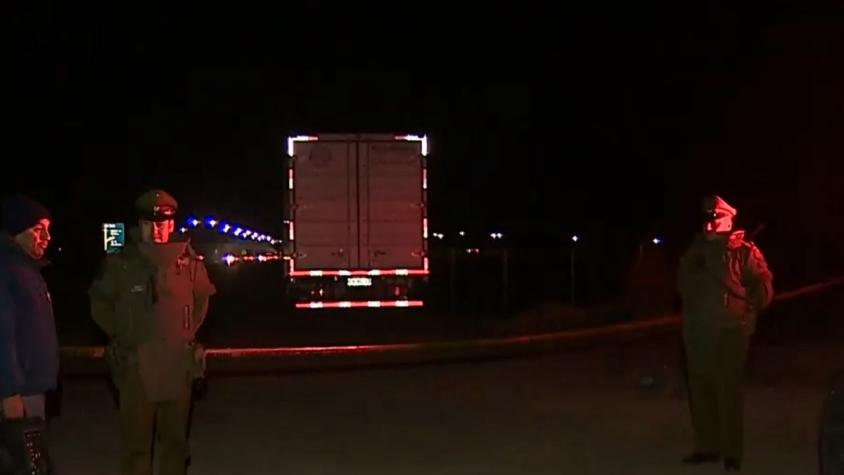 Hombre es encontrado muerto al interior de camión en la Ruta 5: habría prendido un brasero para capear el frío