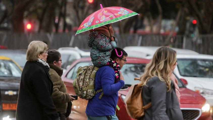 Lluvias: Más de 40 mil clientes han sido afectados con el suministro eléctrico en la Región Metropolitana