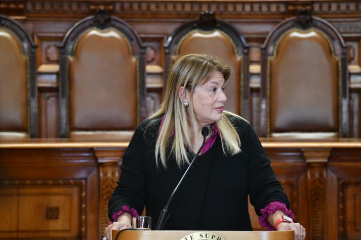 Diputado Lagomarsino estudia acusación constitucional contra ministra de la Corte Suprema Ángela Vivanco Diputado Lagomarsino estudia acusación constitucional contra ministra de la Corte Suprema Ángela Vivanco
