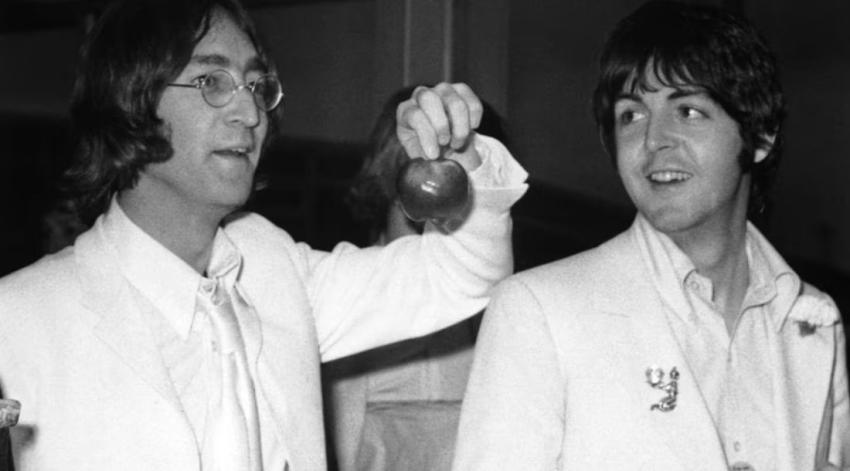 Paul McCartney confesó que usó la inteligencia artificial para recuperar la voz de John Lennon
