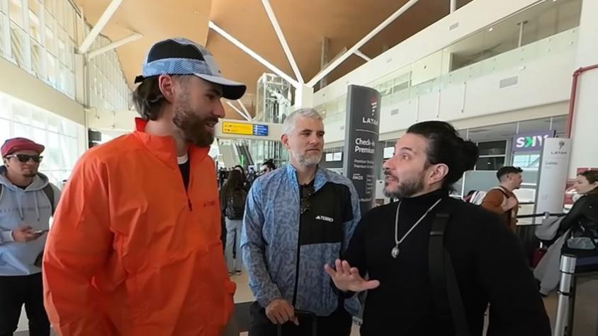 Hablando en 'spanglish': Así fue el divertido encuentro entre Felipe Avello y Ben Brereton en aeropuerto de Calama