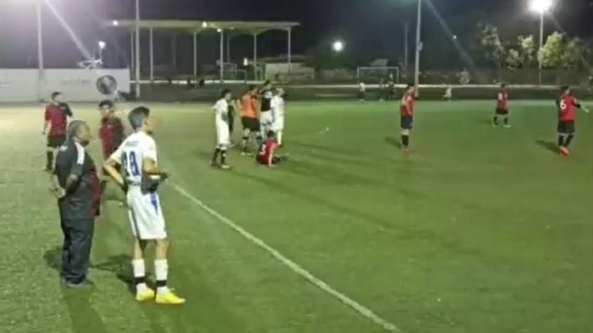 Asesinan a un entrenador en pleno partido de fútbol que era transmitido en vivo