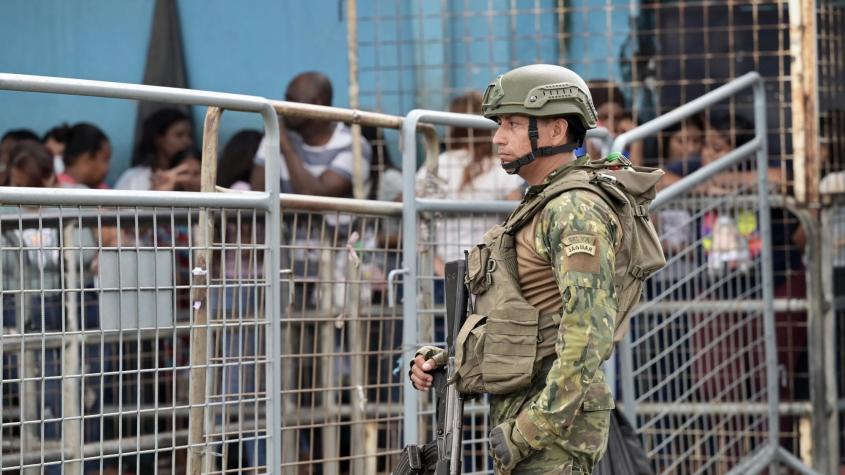 Cuatro presos aparecen ahorcados en una cárcel de Ecuador