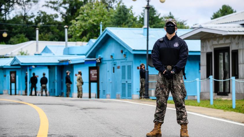 Ciudadano de EEUU cruzó a Corea del Norte durante visita en la frontera 