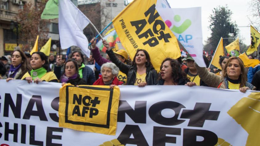 Marcha NO + AFP: Sigue el debate por sistema de pensiones