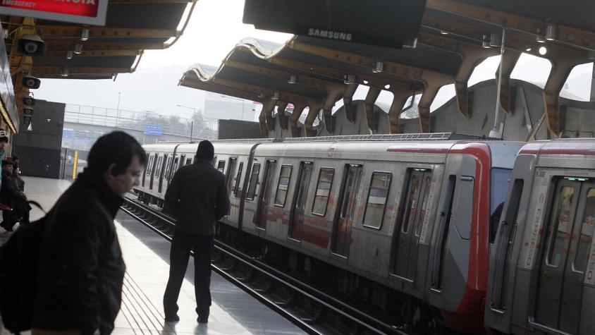 Metro restablece servicio en estación Las Torres en Línea 4 tras manifestación
