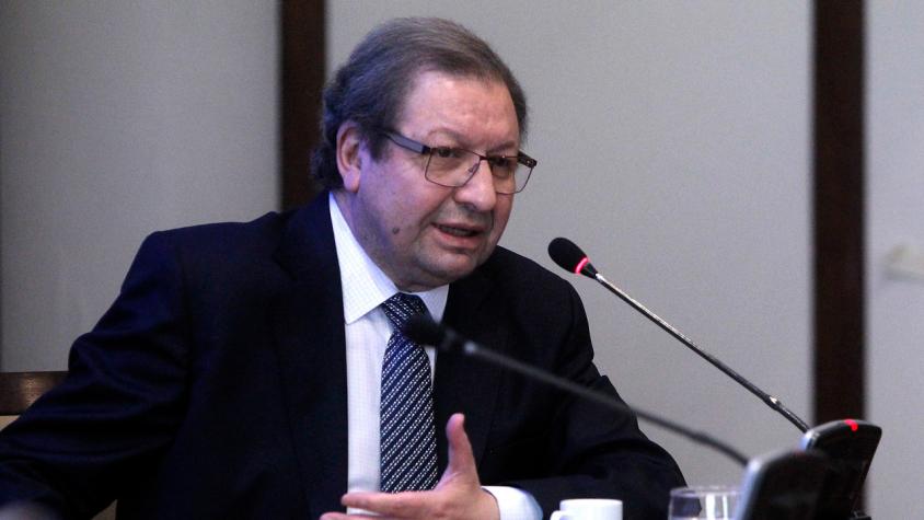 Ascanio Cavallo y polémica por los 50 años del Golpe: “Patricio Fernández puede salir por hastío, por agotamiento con la intolerancia y el insulto” Ascanio Cavallo y polémica por los 50 años del Golpe: “Patricio Fernández puede salir por hastío, por agotamiento con la intolerancia y el insulto”