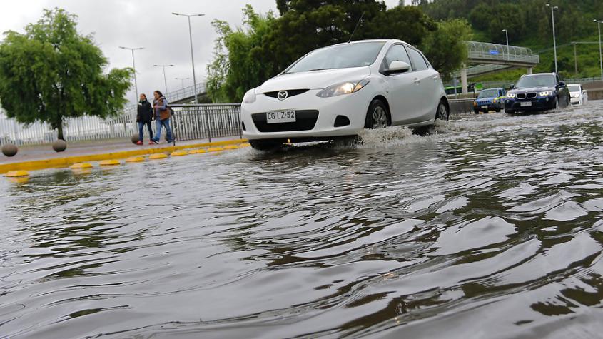 Senapred declaró alerta roja para comuna de Concepción por desborde de río Senapred declaró alerta roja para comuna de Concepción por desborde de río