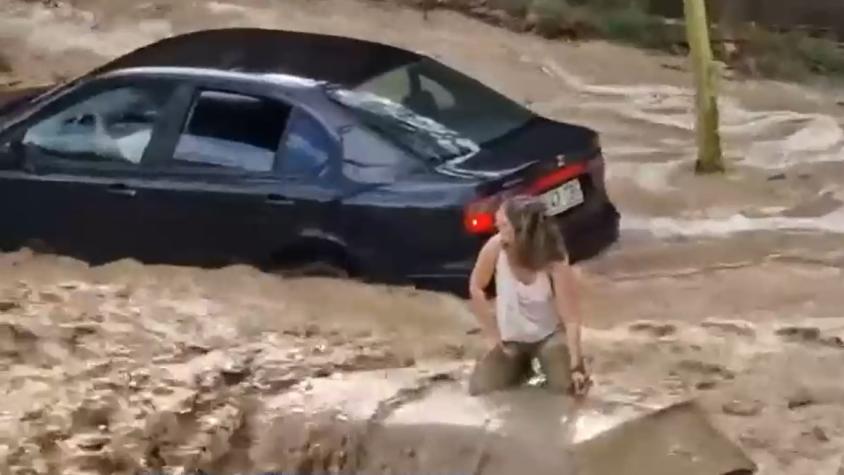 "Supercélula" azotó a Zaragoza: Mujer vivió momentos de pánico atrapada en riada