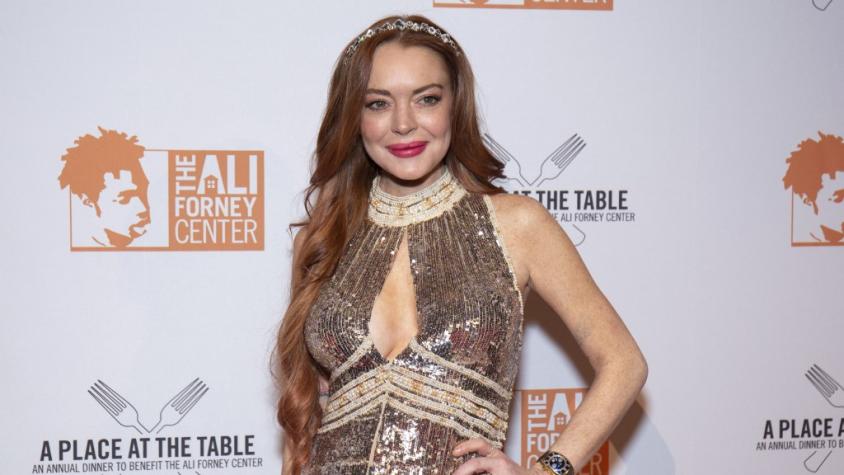 Lindsay Lohan compartió foto mostrando su avanzado embarazo