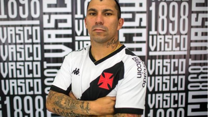 "El Pitbull llegó al Gigante del Cerro": Gary Medel es confirmado como refuerzo del Vasco da Gama y así fue presentado