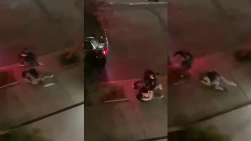 Mujer fue baleada tras intento de robo en Las Condes: cuatro sujetos la golpearon