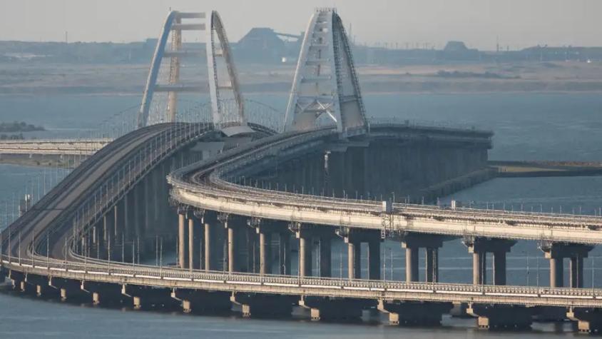 Rusia informa de una "emergencia" en el puente de Crimea