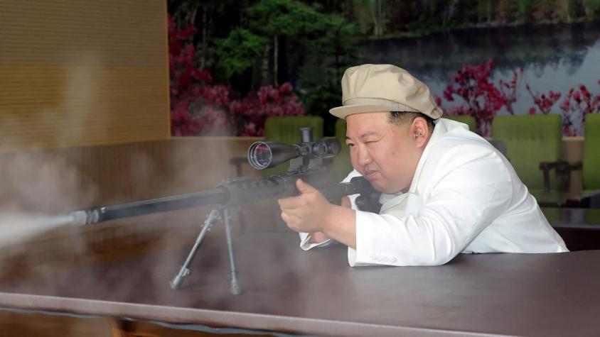 Líder norcoreano Kim Jong Un inspecciona varias fábricas de armas