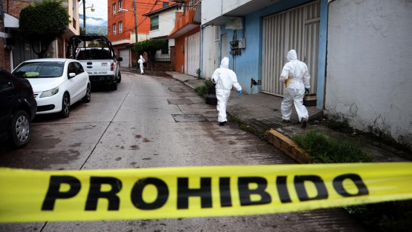 Macabro hallazgo en México: Al menos 15 cuerpos desmembrados estaban al interior de refrigeradores