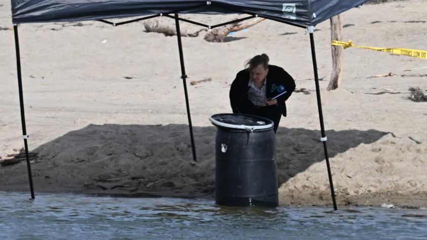 Macabro hallazgo en el paraíso de Malibú: cadáver de hombre apareció dentro de un barril plástico en plena playa