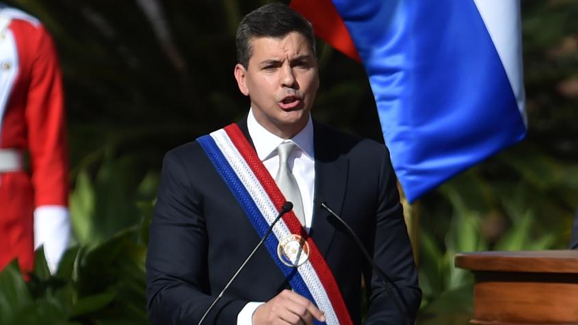Con presencia de Boric y Piñera, Santiago Peña asumió como nuevo Presidente de Paraguay