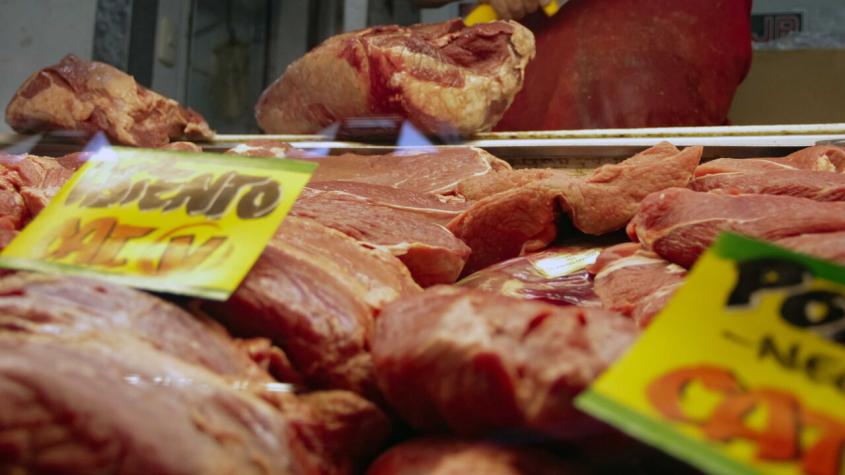 ¡Atención para "Fiestas Patrias"!: Argentina suspende exportación de carne de vaca por 15 días