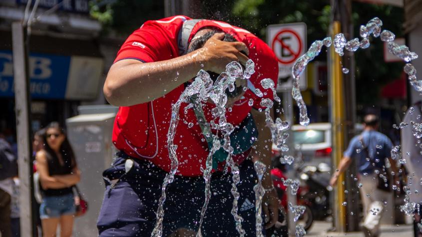Más de 40°C: El verano en Chile será "con temperaturas extremas"