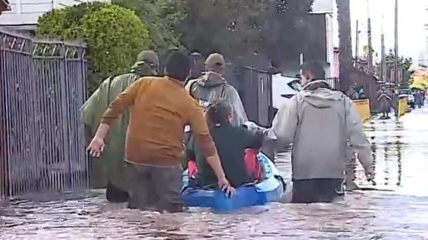 Los propios vecinos coordinan ayudas: Intensas lluvias dejan más de 25 mil damnificados