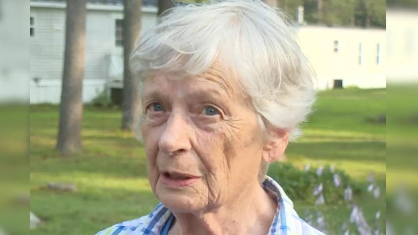Estados Unidos: Anciana peleó contra un ladrón que intentó matarla y después le dio galletitas para el hambre