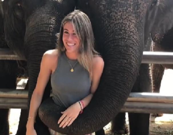 Mujer se sacó fotos con elefantes en Tailandia y uno de ellos la atacó 