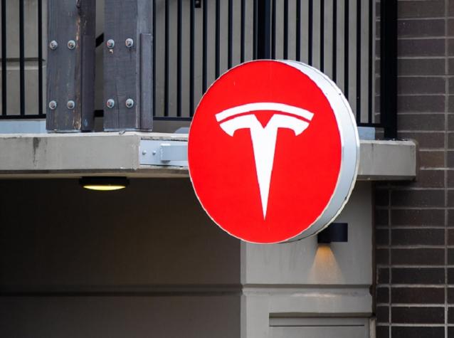 Ex trabajadores de Tesla desclasifican paupérrimas condiciones laborales en la empresa
