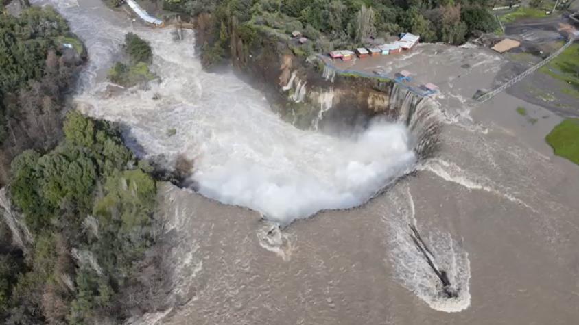 VIDEO | Captan impresionante caudal de río Laja tras fuertes precipitaciones 