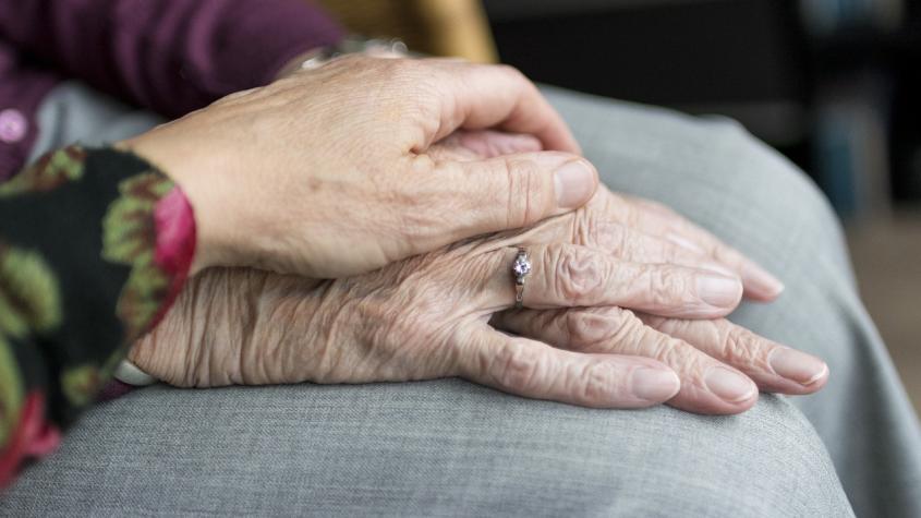 Abuela de 103 años viajó de ilegal desde El Salvador a EE.UU y pidió asilo: Quiere estar con su hijo y nietos