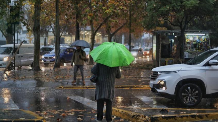 Alarma meteorológica en la región Metropolitana por la lluvia que se espera este fin de semana