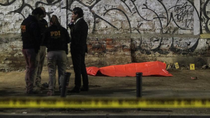 Detienen a menor de 15 años por homicidio de otro adolescente en Lo Espejo: Le disparó en 10 ocasiones