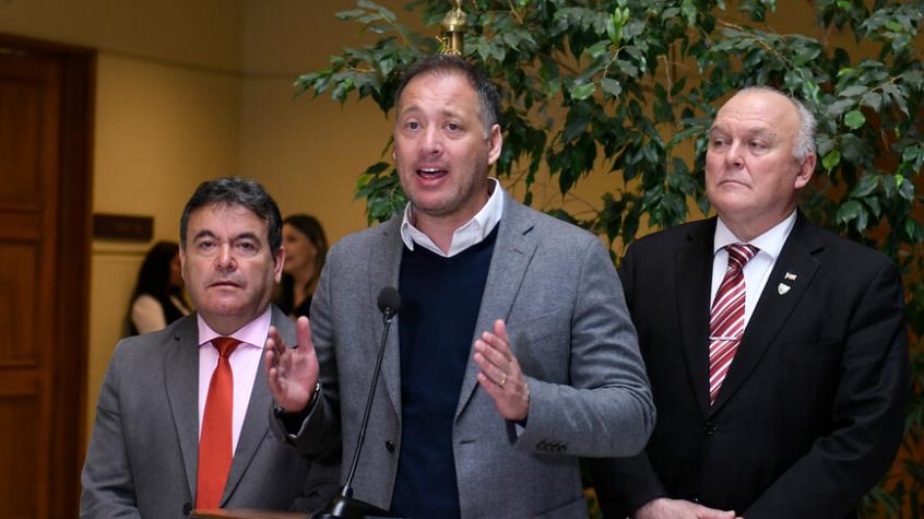 Caso Convenios: Trato directo con empresa vinculada a su esposa complica a presidente de la comisión investigadora Caso Convenios: Trato directo con empresa vinculada a su esposa complica a presidente de la comisión investigadora