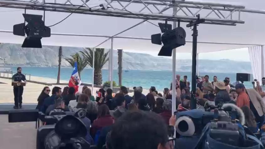 "¡Respete a la gente que está acá!": Presidente Boric fue increpado por hombre durante ceremonia