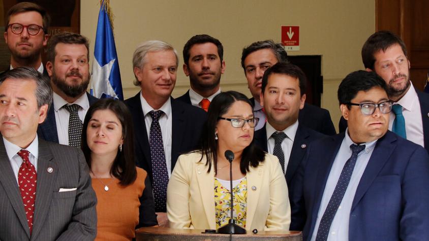 Partido Republicano cuestiona a Chile Vamos por reunirse con el gobierno: “Era mejor postergar cualquier cita” 