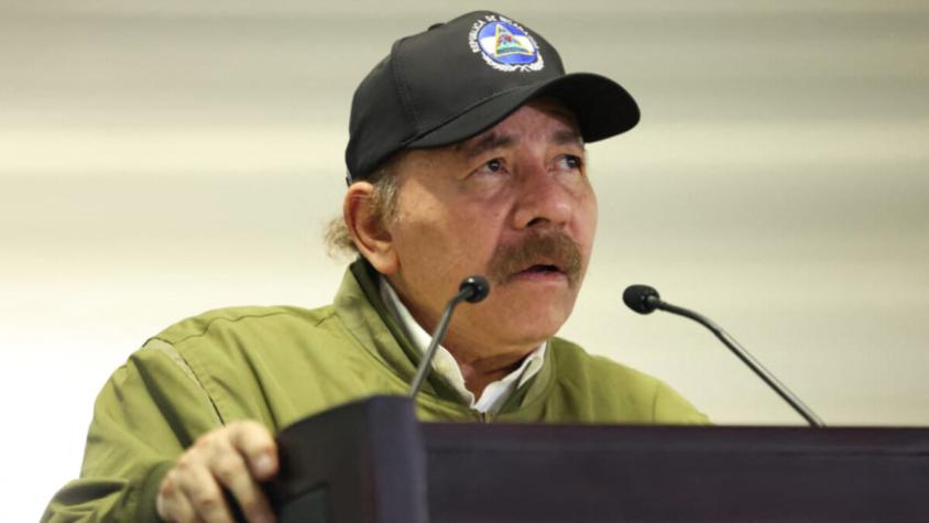 Presidente de Nicaragua critica a Carabineros de Chile : “Están formados para asesinar al pueblo”