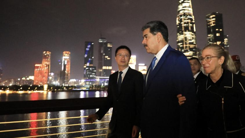 Maduro busca apoyo de China para acceso de Venezuela a los BRICS