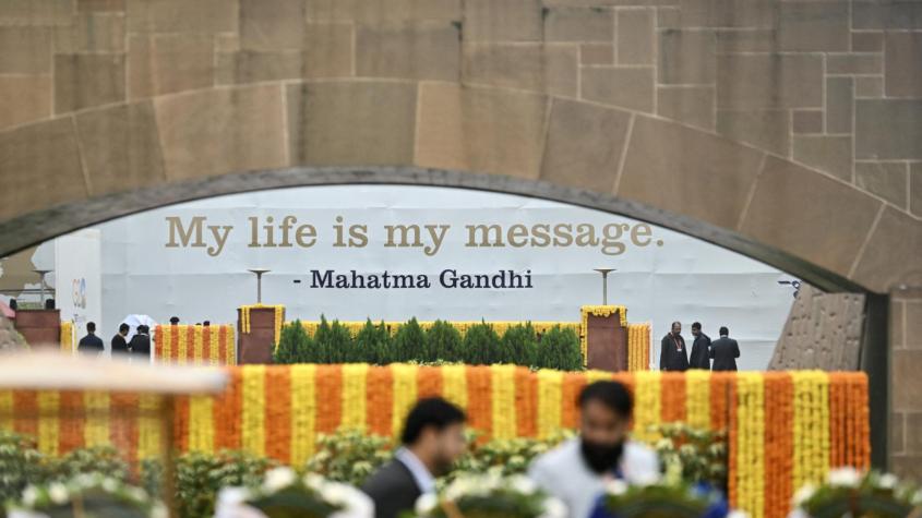 Lluvia empaña tributo de G20 a Gandhi