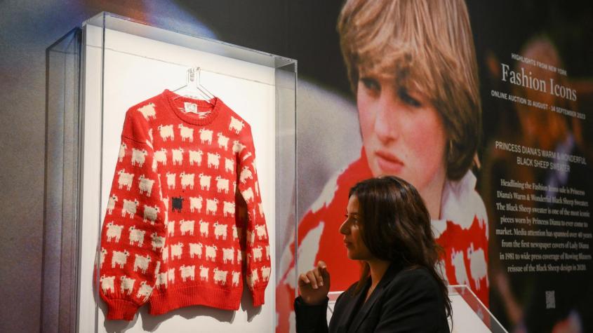 ¿Lo comprarías?: Suéter de oveja de la princesa Diana se vendió por más de un millón de dólares