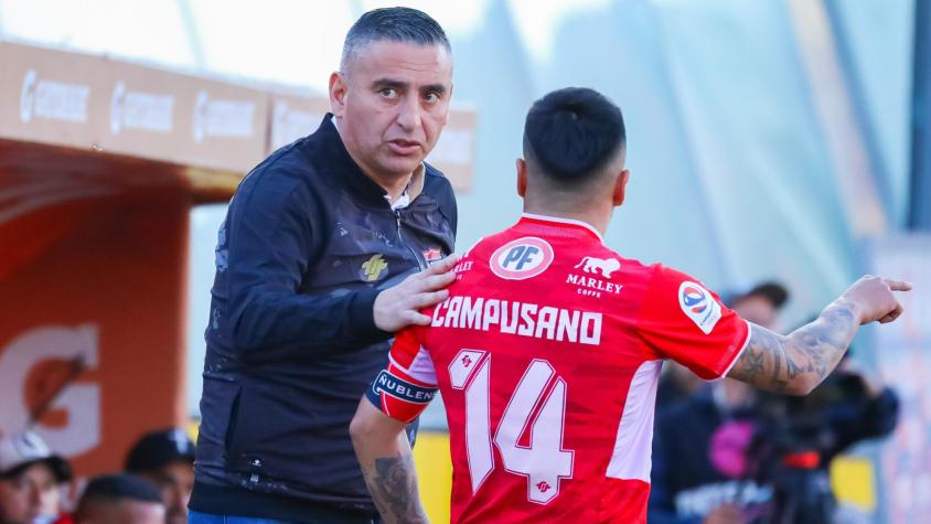 Ñublense informa que Jaime García deja su cargo como director técnico