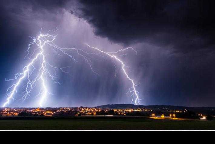 Emiten aviso ante probables tormentas eléctricas en el centro del país