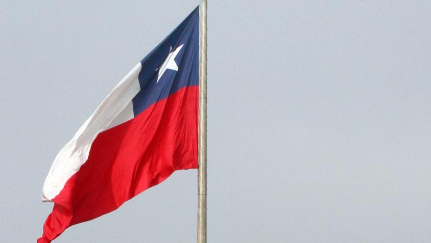 ¿Es obligatorio? El modo correcto de instalar la bandera chilena estas Fiestas Patrias en 3 simples pasos