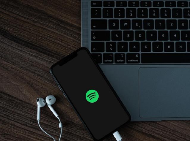 Spotify usará Inteligencia Artificial para traducir los podcast a varios idiomas